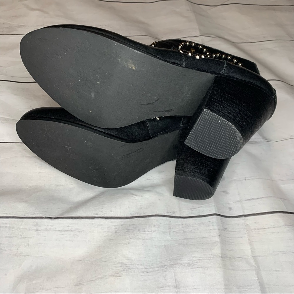 Steve Madden Awsum Black Ankle Boots Studs Leather Size 10 - Picture 5 of 10